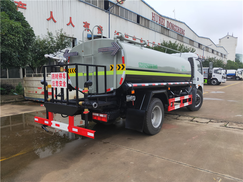 國(guó)六8方9方灑水車(chē)