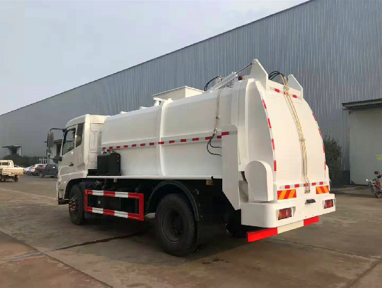 天錦12方餐廚垃圾車(方罐)